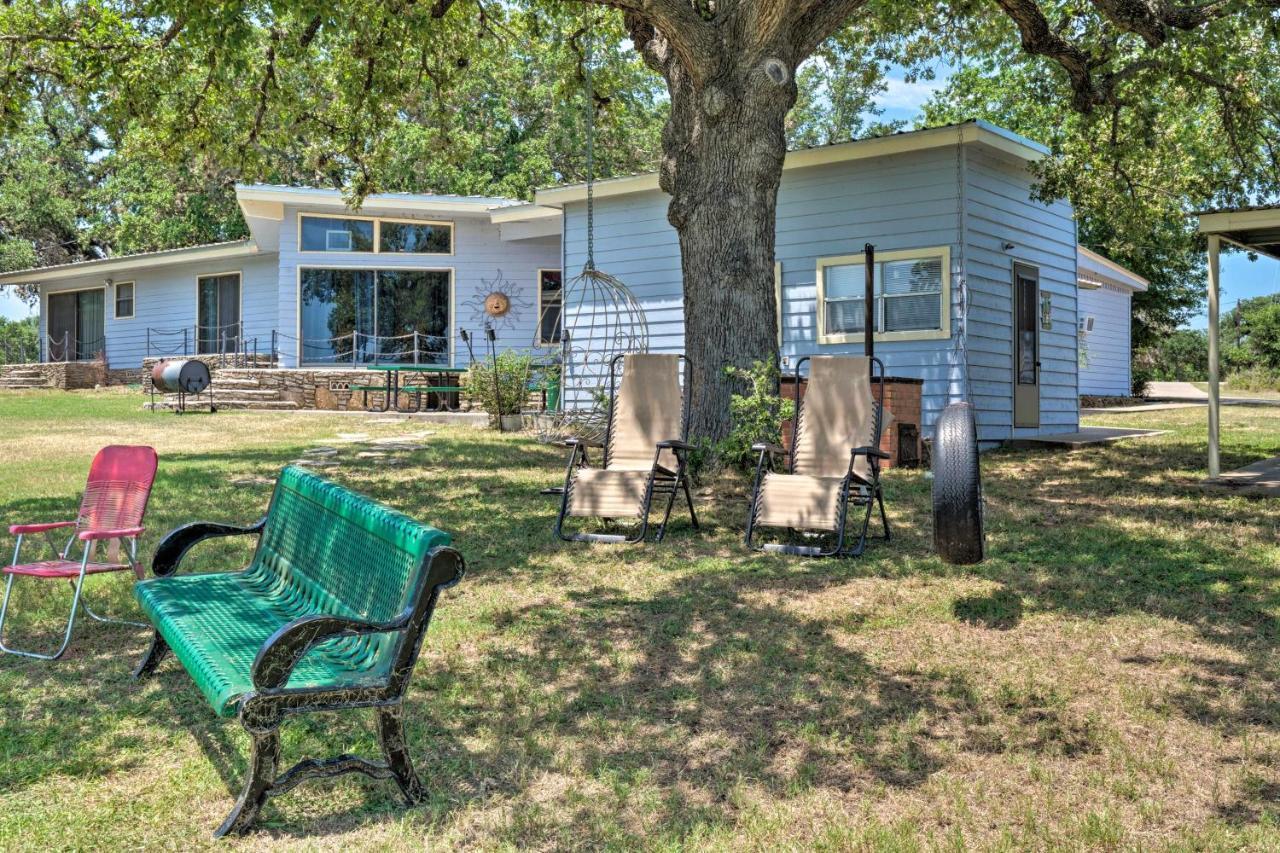 Rustic Lake Buchanan Hideaway With Game Room And Grill Tow Eksteriør billede