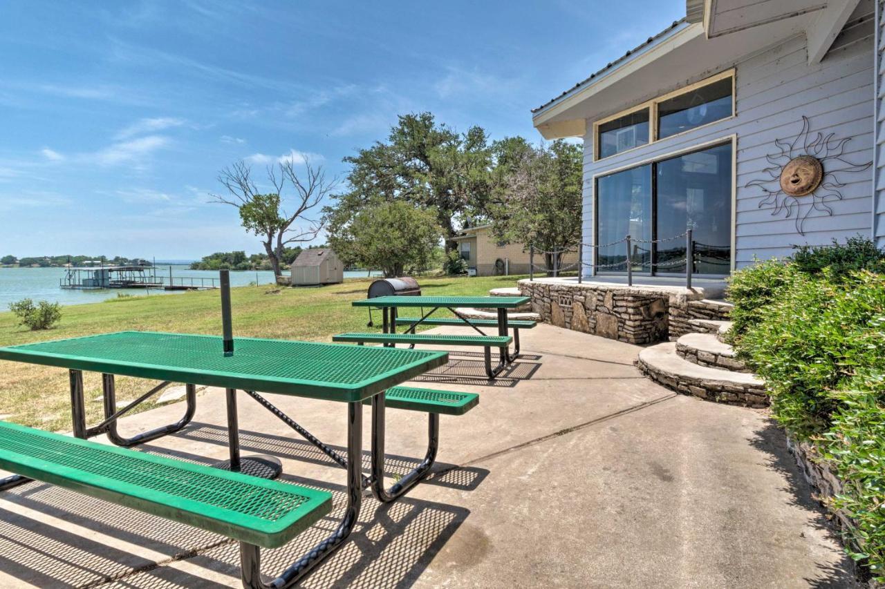 Rustic Lake Buchanan Hideaway With Game Room And Grill Tow Eksteriør billede